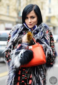 street-style-colorful-fur-jackets-07