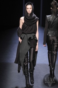 mad-max-fashion-post-apocalyptic-runway-collection-16