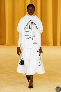 00025-prada-rtw-spring-21.webp