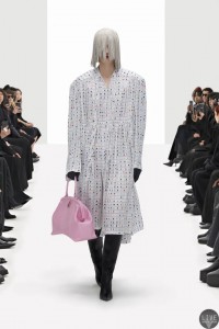 balenciaga-spring-22-13.webp