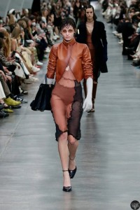 29-fendi-women-fw-22-23-scaled.webp