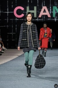 00032-chanel-fall-2022-ready-to-wear-paris-credit-gorunway-scaled.webp