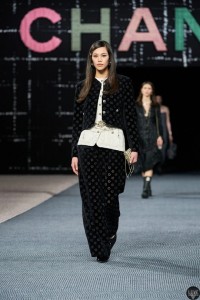 00057-chanel-fall-2022-ready-to-wear-paris-credit-gorunway-scaled.webp