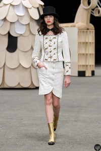 00002-chanel-spring-2023-couture-gorunway-scaled.webp