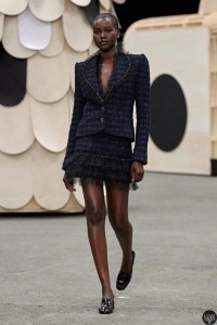 00026-chanel-spring-2023-couture-gorunway-scaled.webp