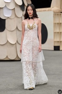 00050-chanel-spring-2023-couture-gorunway-scaled.webp