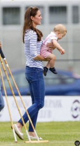 catherine-duchess-of-cambridge-and-son-prince-george-of-news-photo-1651125894.webp